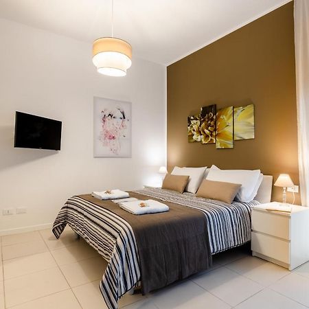 Residenze Chamur Via Mariano Migliaccio Palermo Luaran gambar