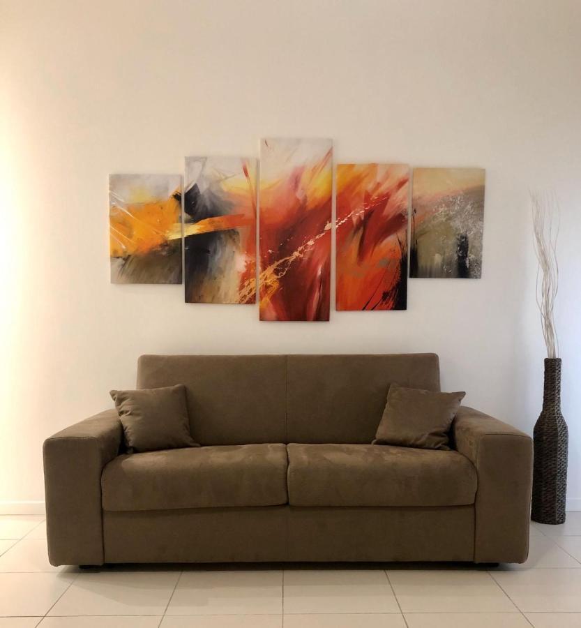 Residenze Chamur Via Mariano Migliaccio Palermo Luaran gambar