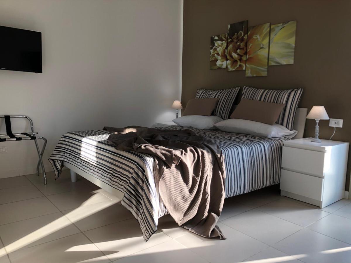 Residenze Chamur Via Mariano Migliaccio Palermo Luaran gambar
