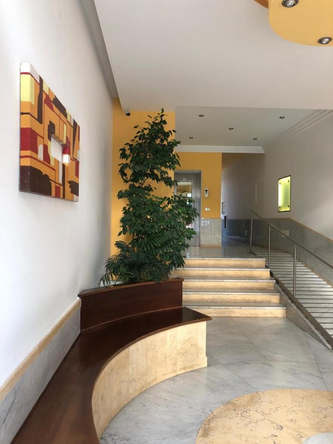 Residenze Chamur Via Mariano Migliaccio Palermo Luaran gambar